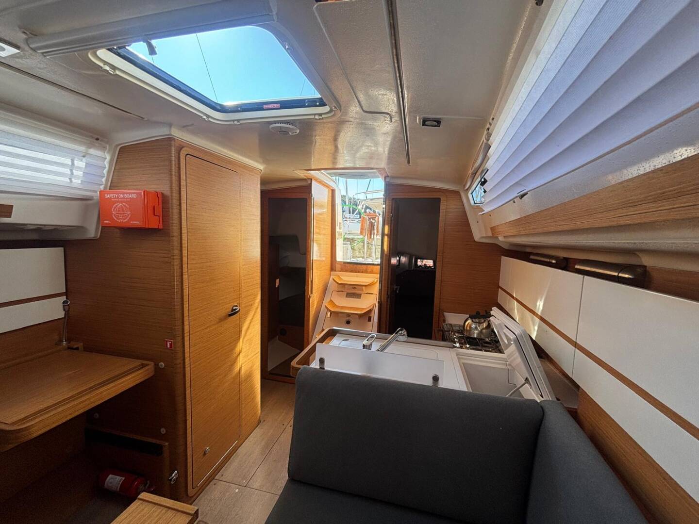 Elan E4  - Bella Mia