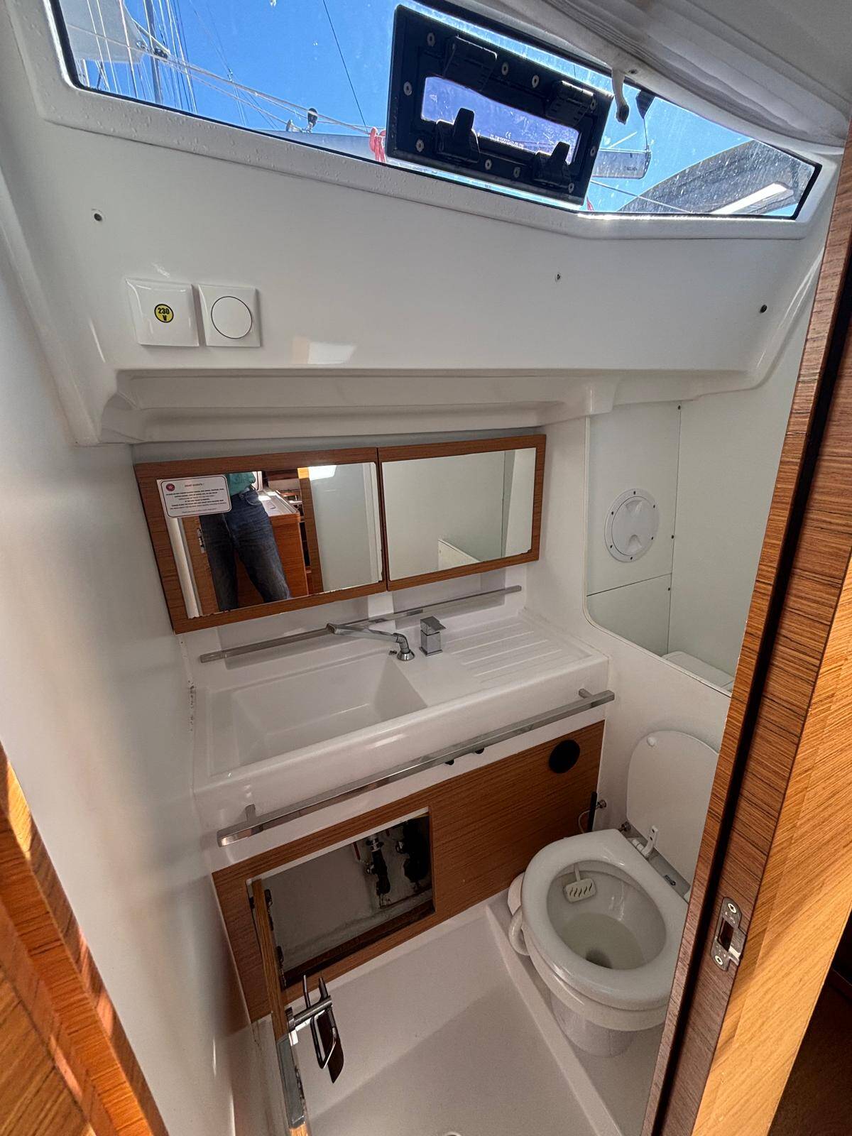 Elan E4  - Bella Mia