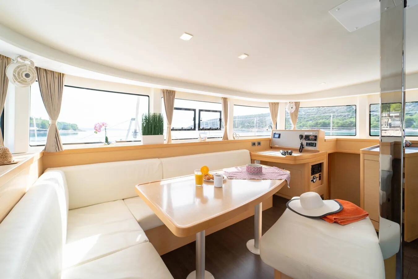 Lagoon 42  - Maximus